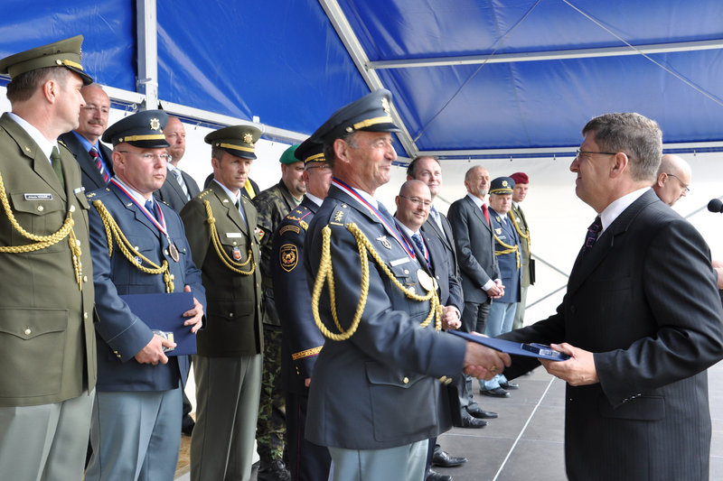 VeV-VA oceněno při příležitosti 65. výročí ukončení 2. sv. války