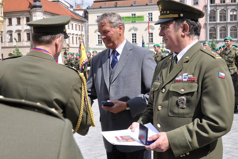 VeV-VA oceněno při příležitosti 65. výročí ukončení 2. sv. války
