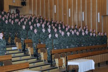 Armádu posílilo přes dvě stovky nových profesionálů