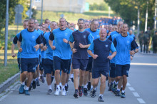 Jako jeden tým běželi, aby pomohli potřebným