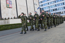 ​​​​​​​445 nových vojáků složilo přísahu. Nejtěžší termín roku zvládli se ctí