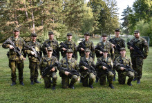 „Vojenskou službu vnímám jako rodinnou tradici. Sloužit v armádě jsem chtěl už jako malý kluk,“ říká čerstvý záložák Jan Mikula „Vojenskou službu vnímám jako rodinnou tradici. Sloužit v armádě jsem chtěl už jako malý kluk,“ říká čerstvý záložák Jan Mikula