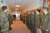 Nášivku a odznak Vojenské akademie převzali její noví příslušníci