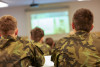 První týden středoškoláků v uniformě