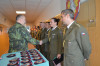 Nášivku a odznak Vojenské akademie převzali její noví příslušníci